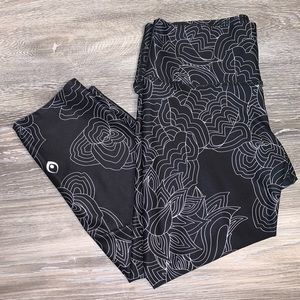 🇨🇦 Inner Fire Apparel Capris 🇨🇦